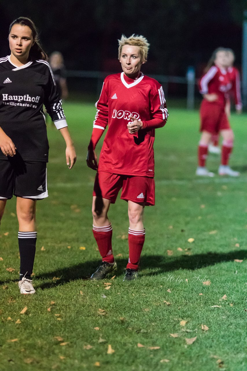 Bild 122 - Frauen SG Krempe/ETSV F. Glueckstadt - TSV Heiligenstedten : Ergebnis: 8:0